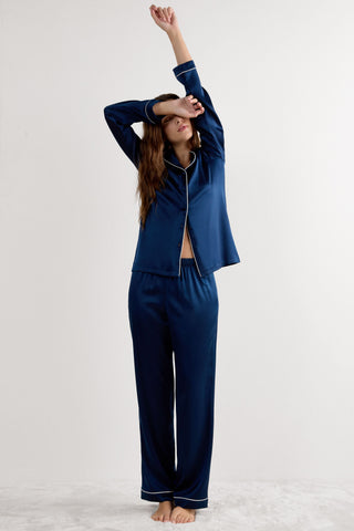 Elegant Silk Pants for Nighttime Glamour