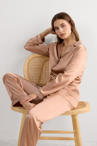 Elegant Silk Pants for Nighttime Glamour