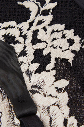 Flower Lace Garter Belt Feminine Silhouette