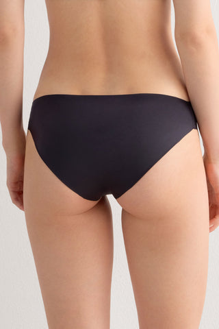 Invisible Seamless Panties For Everyday Confidence