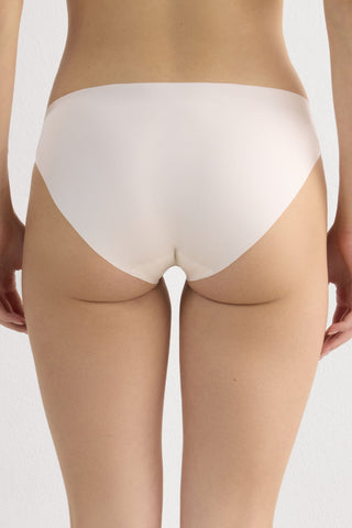 Invisible Seamless Panties For Everyday Confidence
